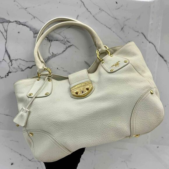 Prada Designer Cream Vitello Daino Leather Push Lock Antic Hobo Bag Purse Bag - Picture 2 of 8